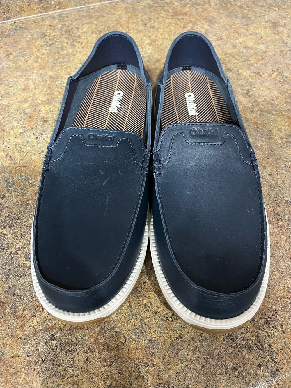 NWOT OluKai Kakaha Nia Men's Navy Leather Slip-On Loafers Size 11.5